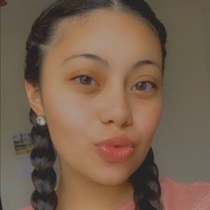 Meet your Posher, Kari